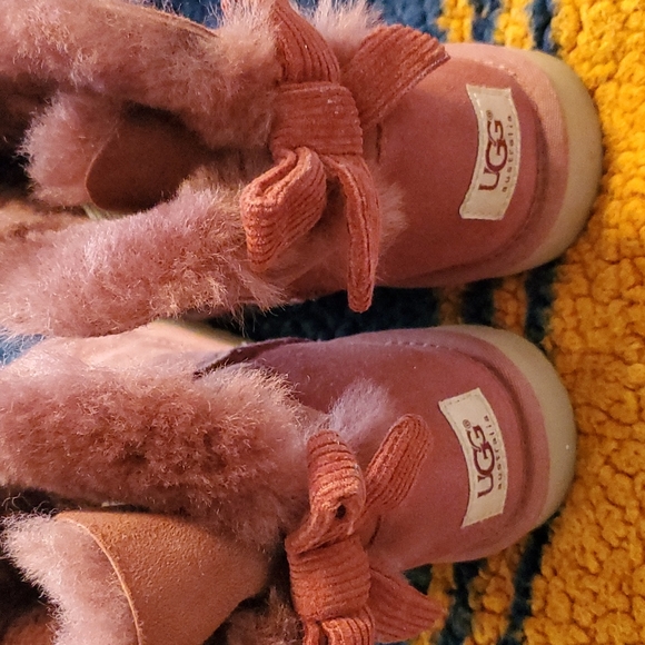 UGG BOOTS - Picture 7 of 7